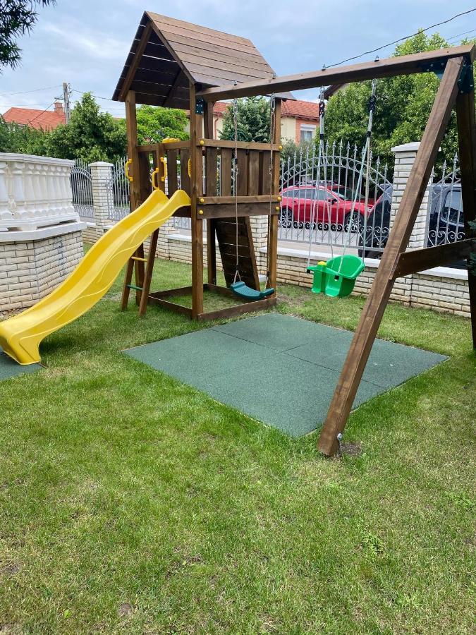 Margareta Apartmanhaz Apartment Hajduszoboszlo Bagian luar foto
