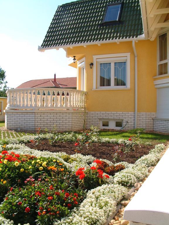 Margareta Apartmanhaz Apartment Hajduszoboszlo Bagian luar foto