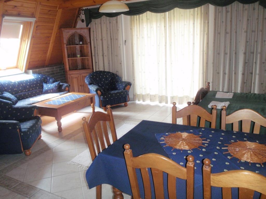 Margareta Apartmanhaz Apartment Hajduszoboszlo Ruang foto